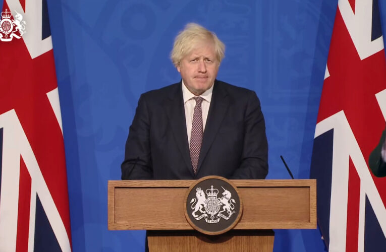 El primer ministro, Boris Johnson, ha aceptado dimitir