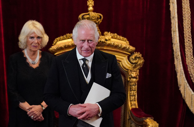 El rey Carlos celebra su 74 cumpleaños, el primero como monarca