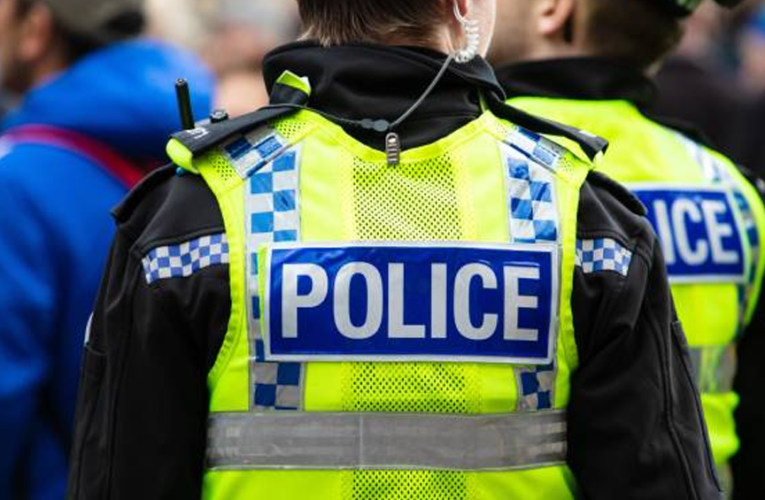 El gobierno ha alcanzado su objetivo de reclutar 20.000 policías más en Inglaterra y Gales