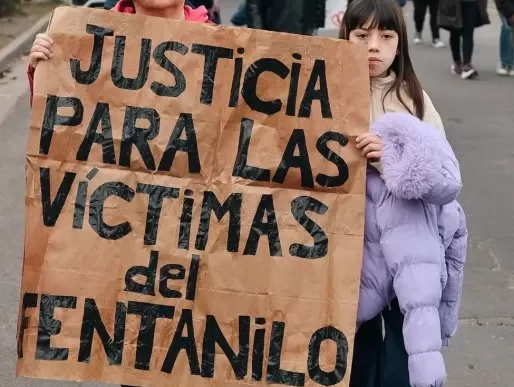 Protesta por justicia para las víctimas del fentanilo