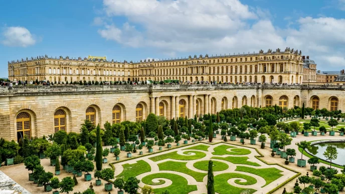 Palacio de Versalles y sus jardines en Francia