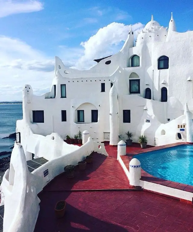 Casapueblo en Punta del Este, ícono cultural de Uruguay