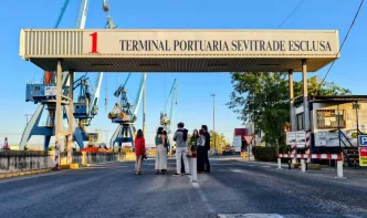 Exportaciones aeronáuticas andaluzas en la Terminal Portuaria Sevitrade