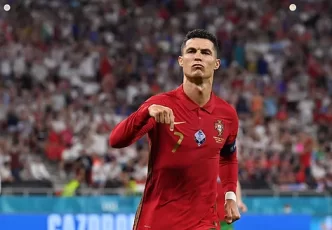Cristiano Ronaldo celebrando un gol rumbo al Mundial 2026.