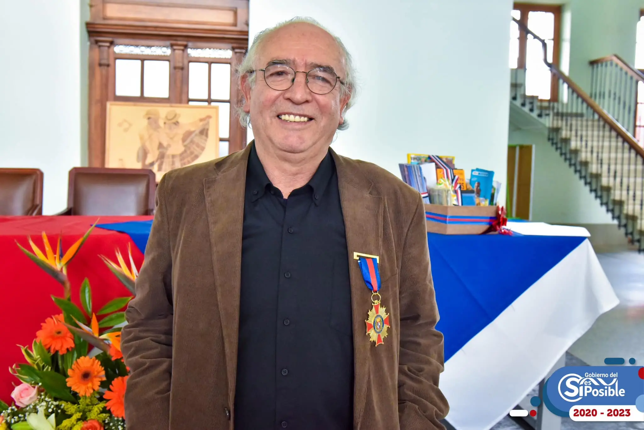 poeta colombiano Jorge Torres presentará Urgencia en París