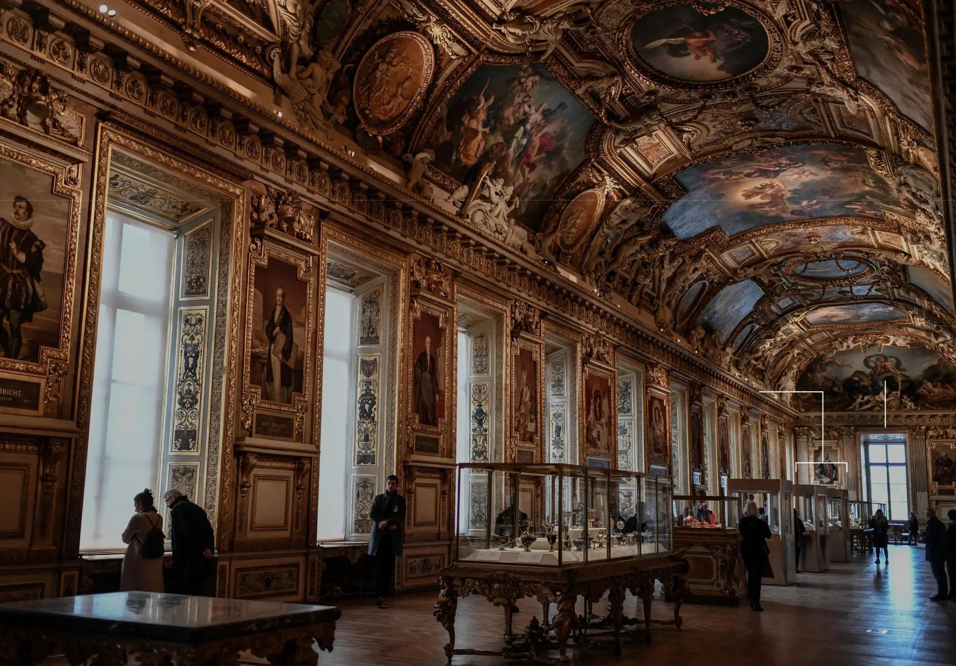 Sala del Museo del Louvre donde se exhibían las joyas de la corona francesa.