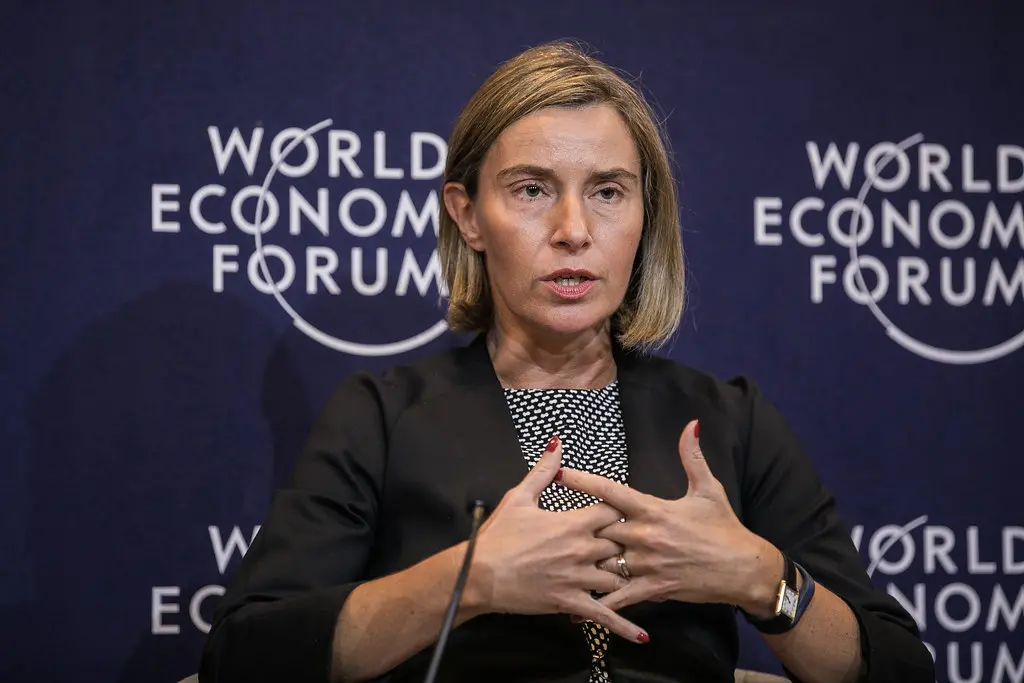 Federica Mogherini durante una conferencia antes de conocerse su imputación