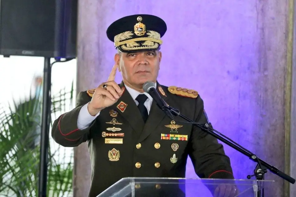 Quien gobierna Venezuela hoy desde el estamento militar encabezado por Vladimir Padrino López.