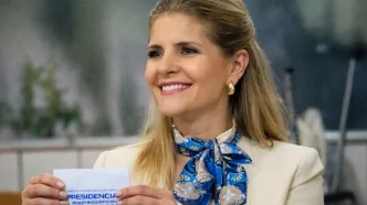 El método Laura Fernández durante el acto oficial de investidura presidencial en San José.