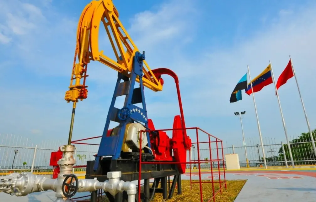 pacto de petróleo con Venezuela en instalaciones petroleras nacionales