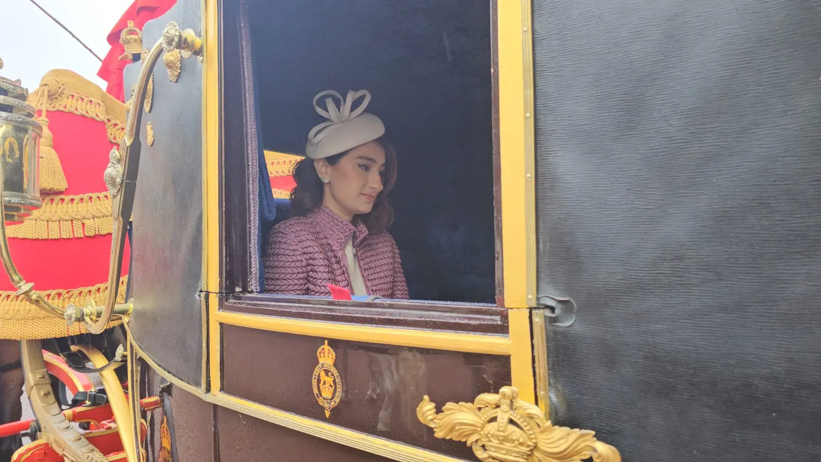 Embajadora de Colombia en Reino Unido Laura Sarabia durante la ceremonia de presentación de credenciales en Londres.