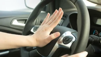 Uso del claxon Reino Unido según la Norma 112 del Código de Circulación británico.