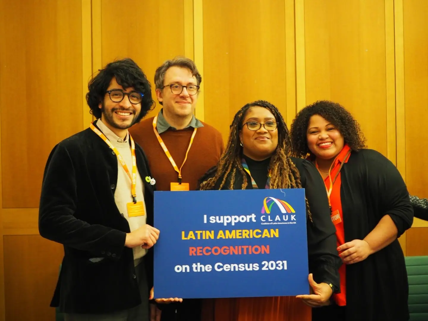 Representantes de latinoamericanos en Reino Unido impulsan reconocimiento étnico.