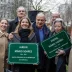 Mário Soares homenaje en París durante la inauguración del jardín con su nombre en el distrito 20.