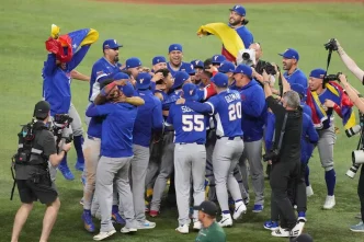 Venezuela campeón béisbol celebración equipo completo en Miami