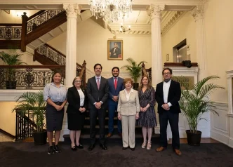 Venezuela y Reino Unido retoman relaciones en encuentro oficial en Caracas