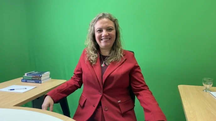 Marcela Benedetti candidata Hounslow en entrevista en estudio en Londres