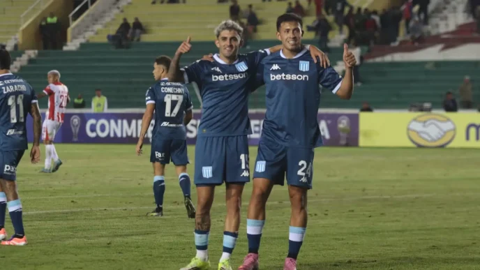 agenda Libertadores 2026 jugadores celebran en partido internacional