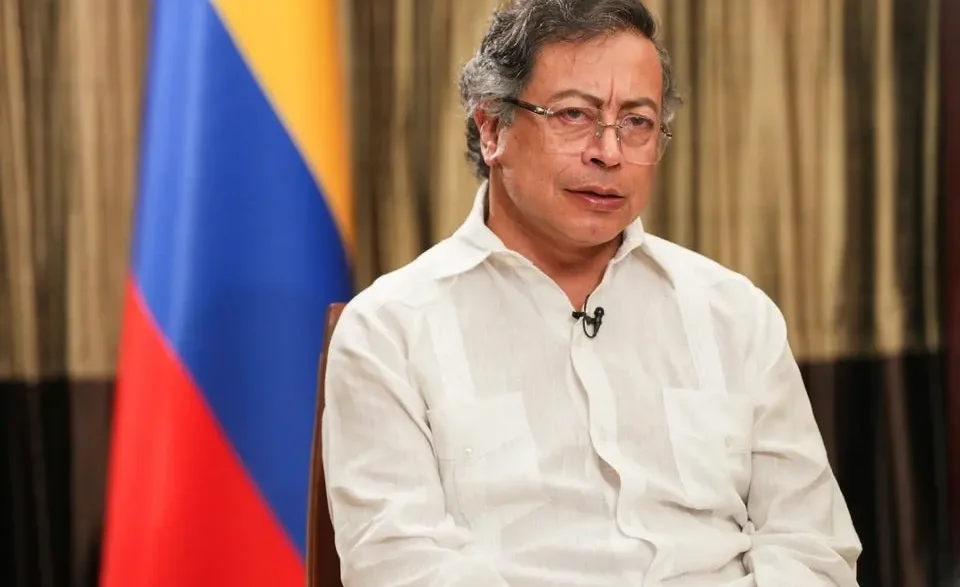 Investigan a Gustavo Petro durante entrevista oficial en Colombia