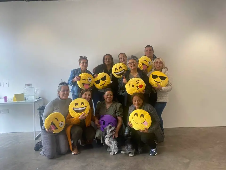 Voades Londres realiza taller de apoyo emocional con voluntarios y miembros de la comunidad latina en Reino Unido.