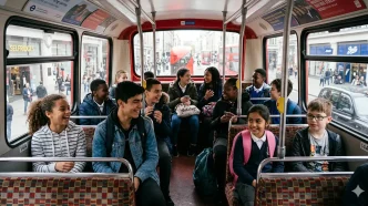 Niños viajarán gratis en autobús por toda Inglaterra este verano