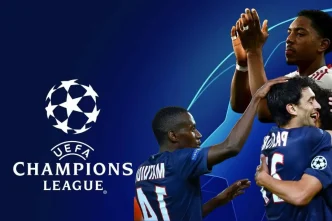 Jugadores del PSG celebran ante el logo de la UEFA Champions League, previa a la final Champions League 2026 PSG Arsenal en Budapest