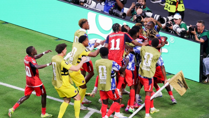 Jugadores de la selección de Cabo Verde celebran un gol tras empatar ante Uruguay en la Copa del Mundo 2026.