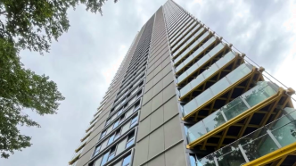 Vista exterior de la torre Highpoint en Londres donde ocurrió el trágico incidente.