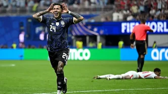 Jugador de Argentina celebrando la clasificación a la final del Mundial 2026 tras vencer en semifinales.