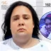 Fotografía policial de Amanda Maria Souza de Oliveira junto a un inserto circular donde se disfraza de menor