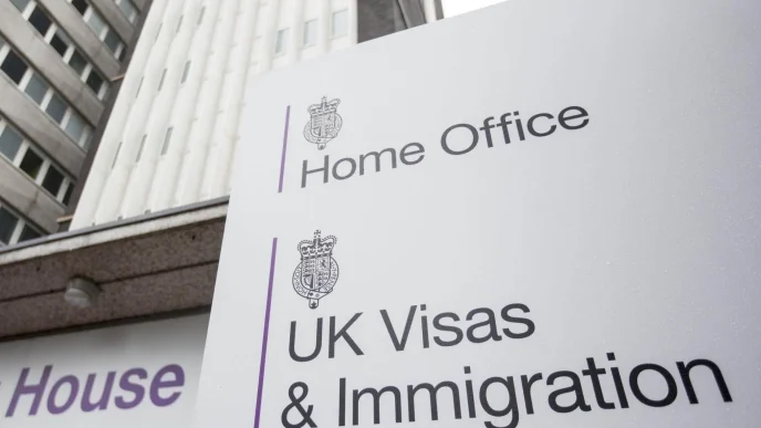 Letrero oficial del Home Office UK Visas & Immigration en Londres