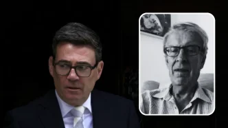 Composición con el primer ministro británico Andy Burnham a la izquierda y un retrato en blanco y negro de su padre Roy Burnham a la derecha.