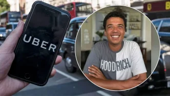 Fotografía de Michael Ashton junto a un teléfono móvil que muestra la aplicación de Uber.