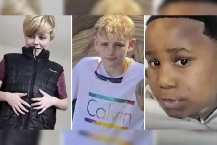 Fichas policiales con las fotografías de tres menores desaparecidos en Manchester: Kian, Riley y Noah.