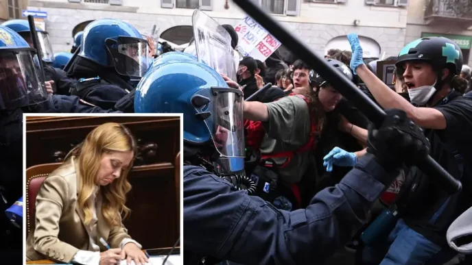 Choques de manifestantes con cascos y escudos contra agentes de policía antidisturbios en Milán, con recuadro inferior de Giorgia Meloni firmando.